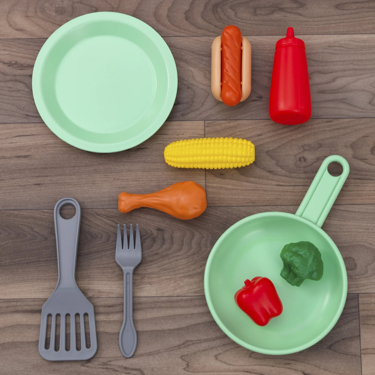 10 Piece Wooden Play Kitchen I3085