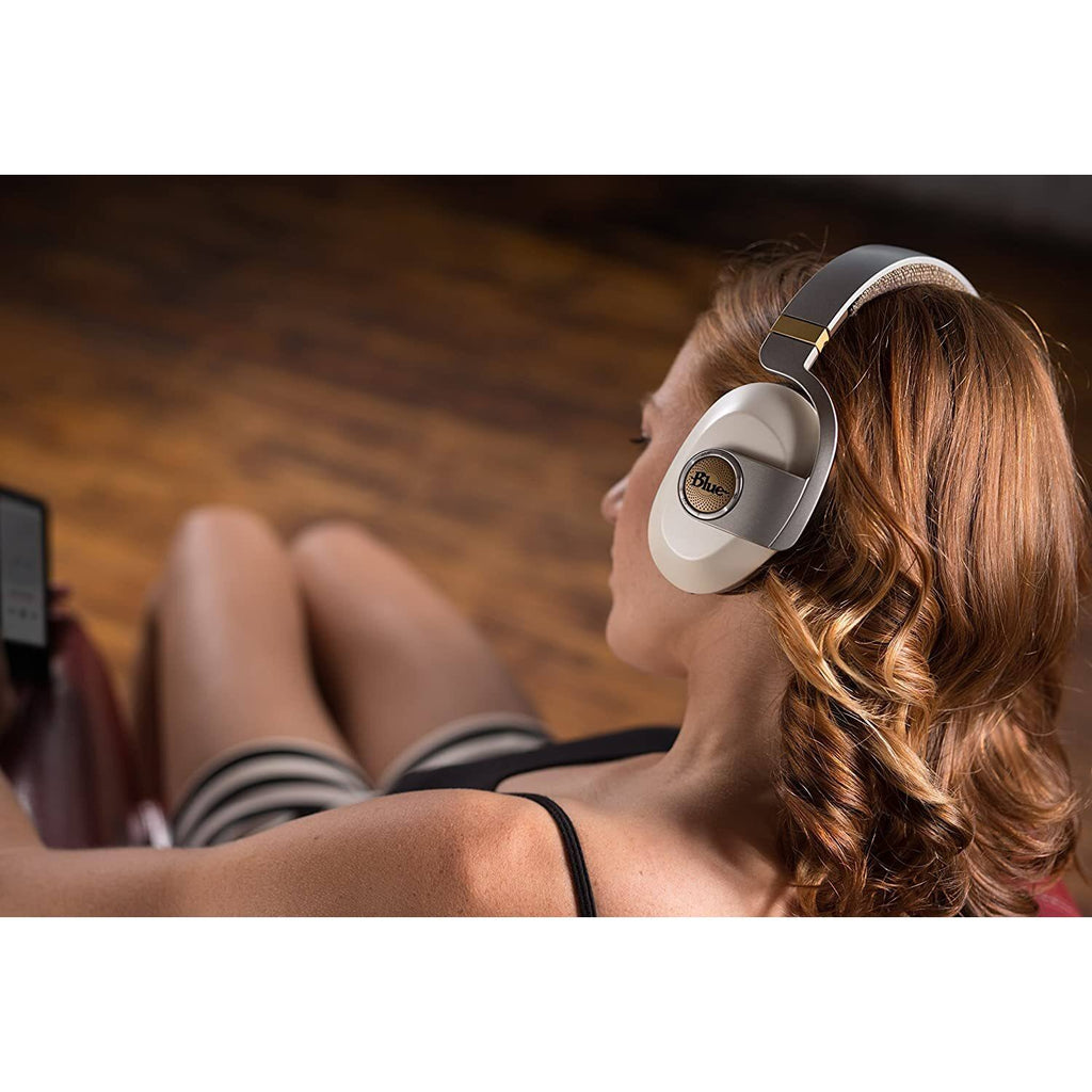 Wireless Noise-Cancelling Headphones X73713