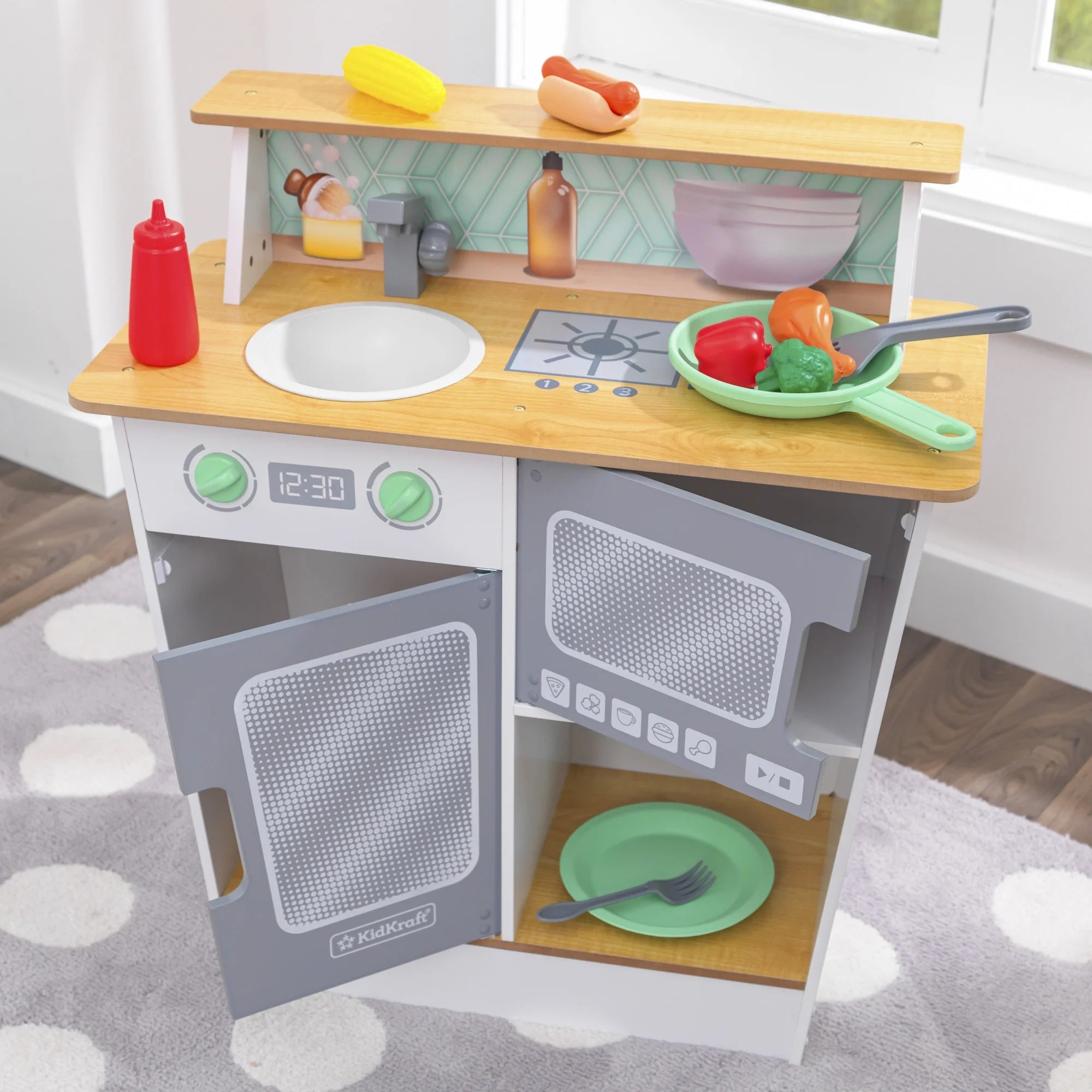 10 Piece Wooden Play Kitchen I3085