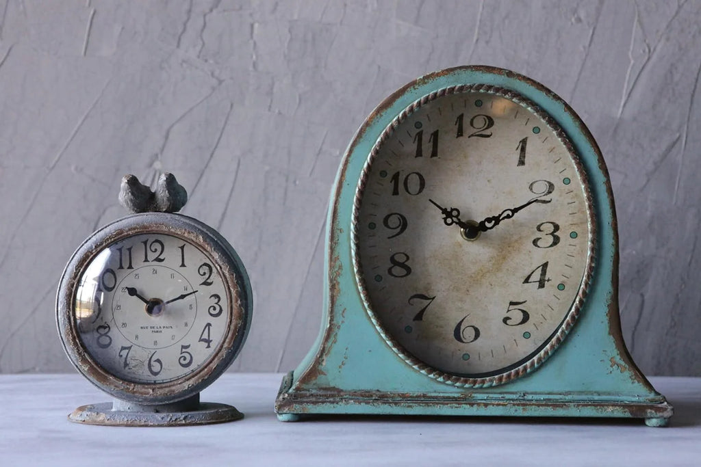 Grey Pewter Mantel Clock with Birds O98732