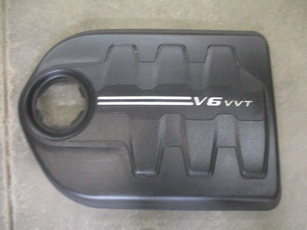 Pre-Owned Jeep Cherokee 3.2L Engine Cover S64818