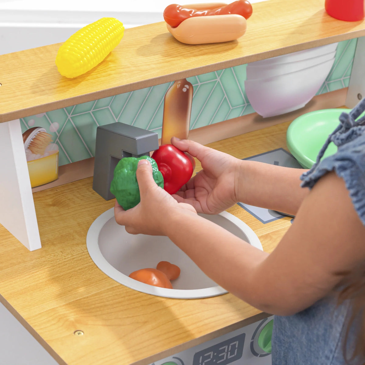 10 Piece Wooden Play Kitchen I3085
