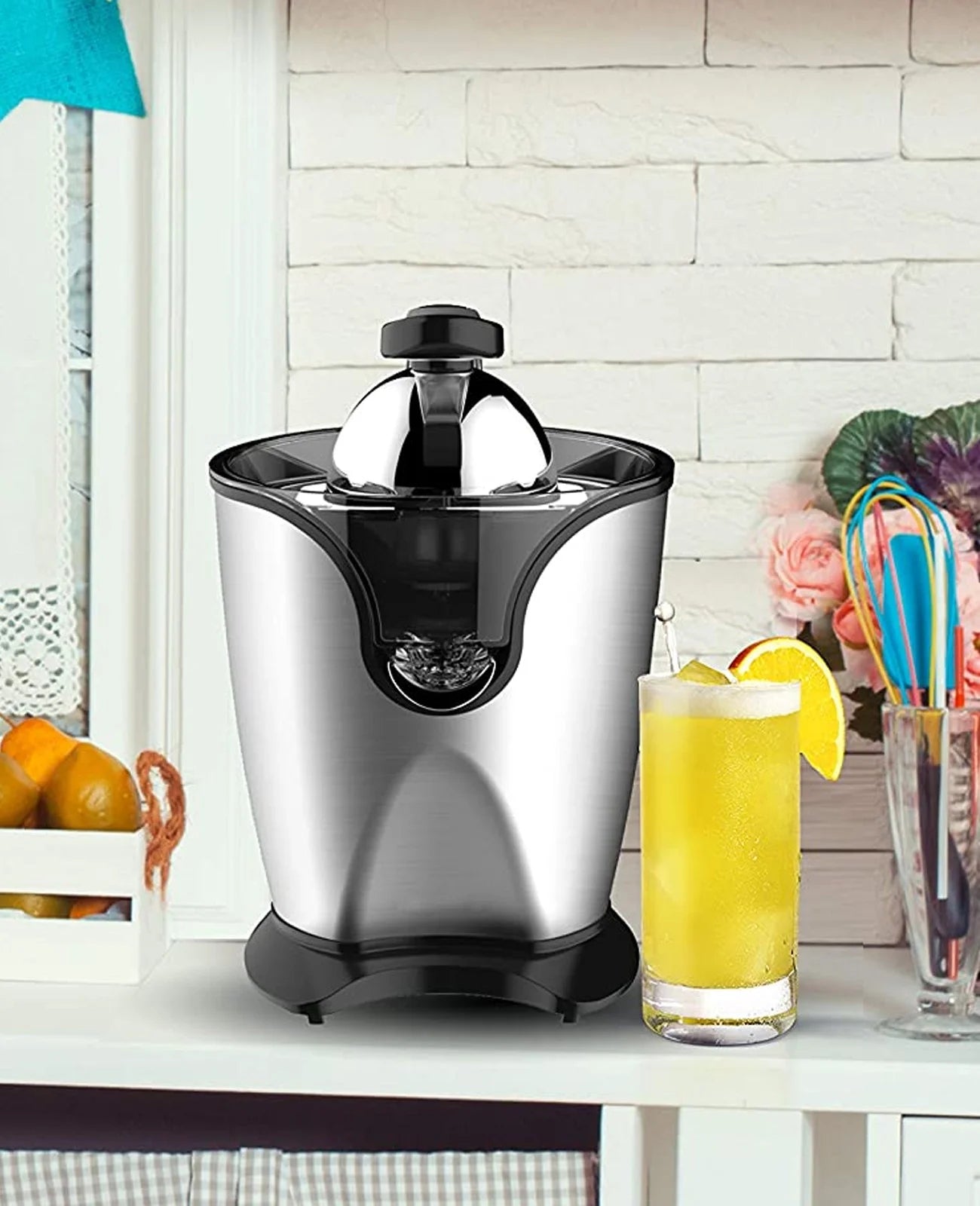 Stainless Steel 160-Watt Citrus Juicer Q585