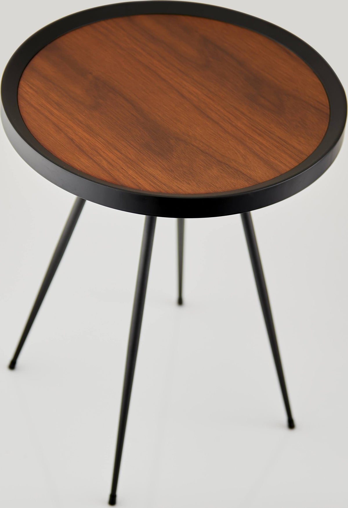Walnut End Table E3429
