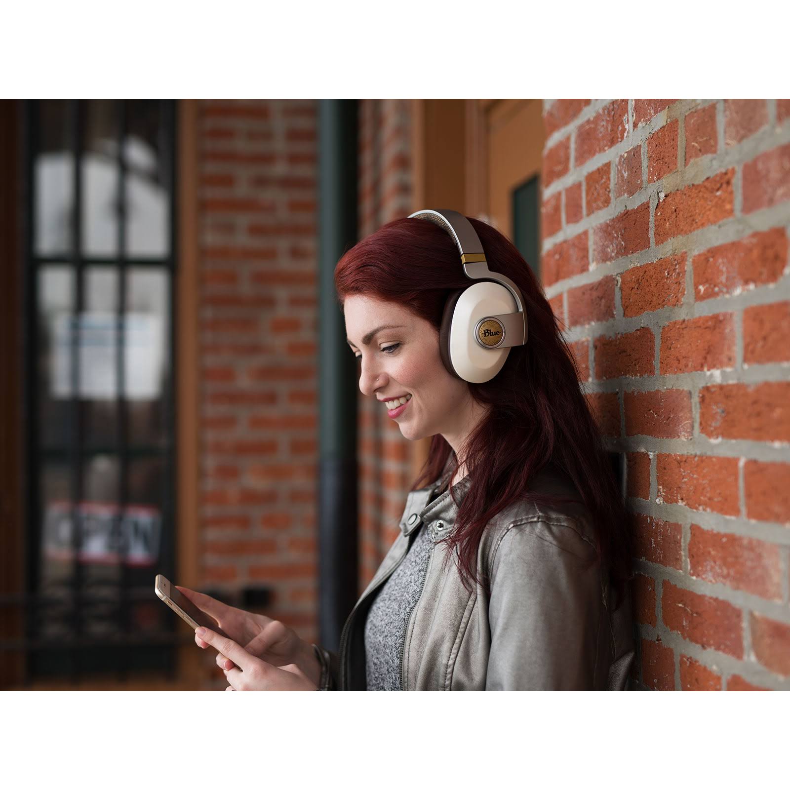 Wireless Noise-Cancelling Headphones X73713