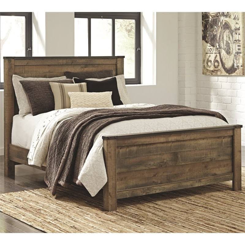 Queen Panel Bed in Brown G1031