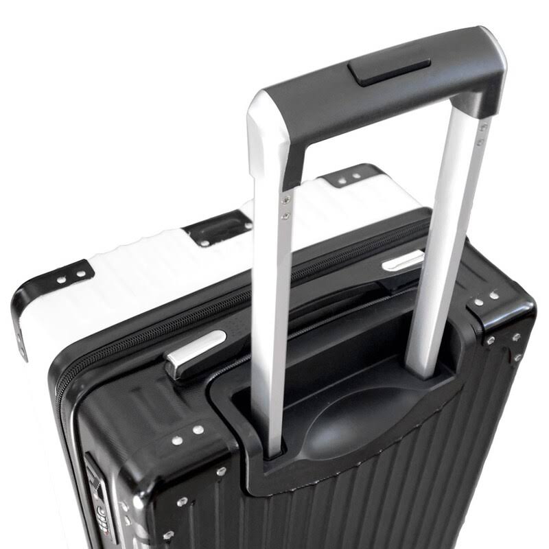 White 21x22 Carry-On Hardcase G2842