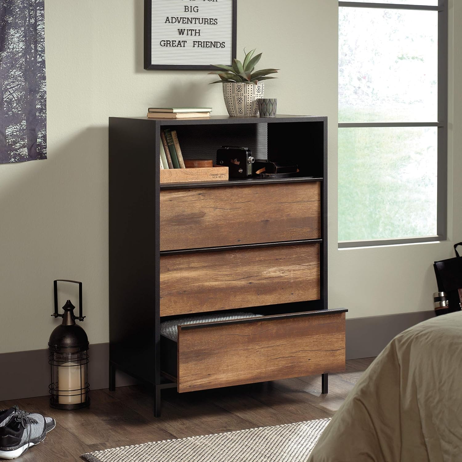Black 3-Drawer Chest O58919