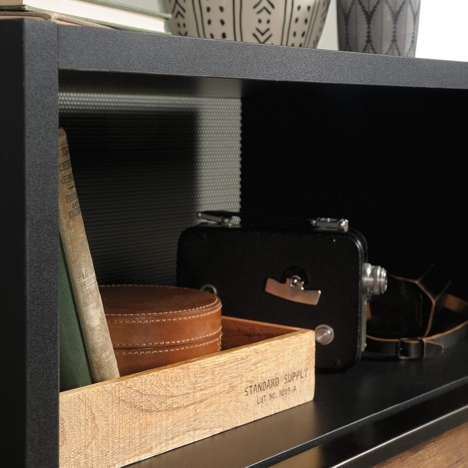 Black 3-Drawer Chest O58919